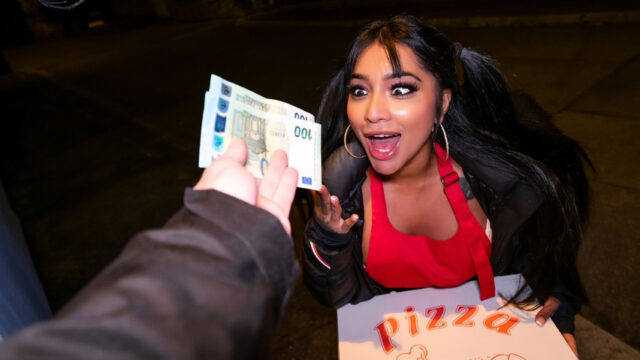 MY RIZZ GETS HER WET Models Yasmina Khan Martin Gun River Lynn Porn Kirsten Dunst Porn