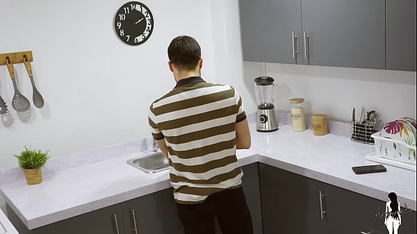 Venecas Ladronas Se Meten A Una Casa Y Convencen Al Dueño Con Mucho Sexo Para Llevarse Todo Al Final Mother Son Homemade Porn